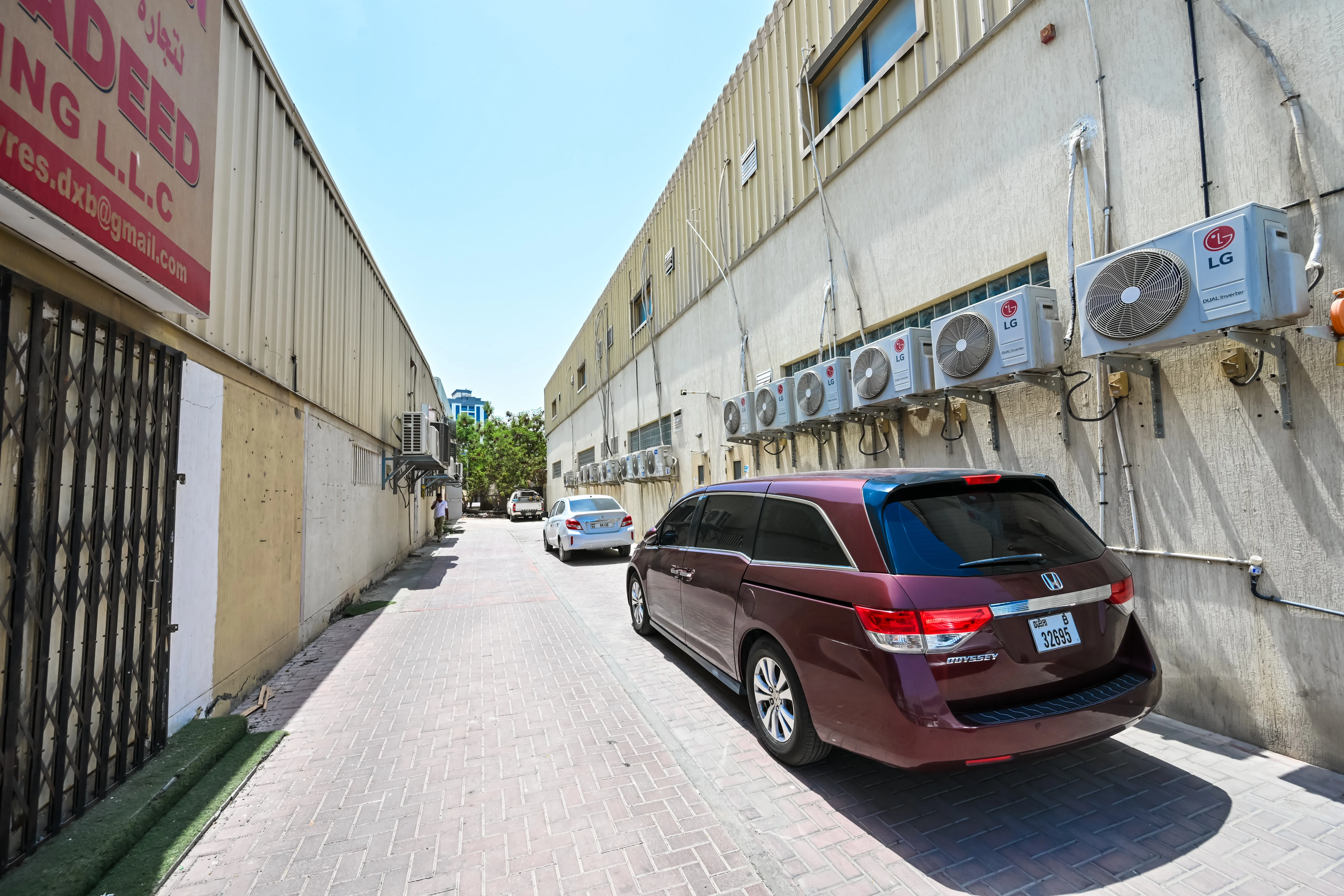 P106 WAREHOUSE — Plot 284-737