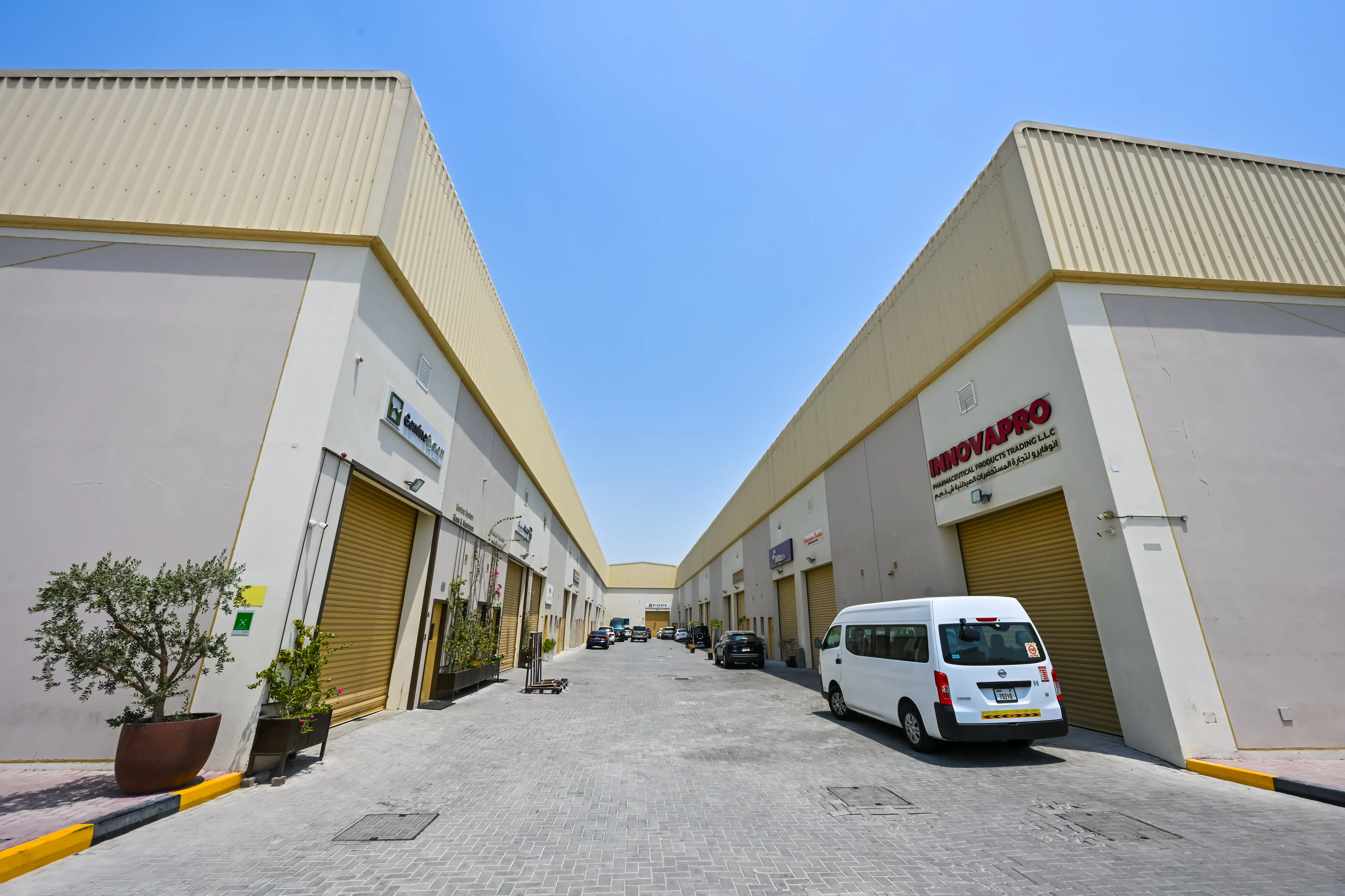 Sheikha Warehouse — Plot 598-0170